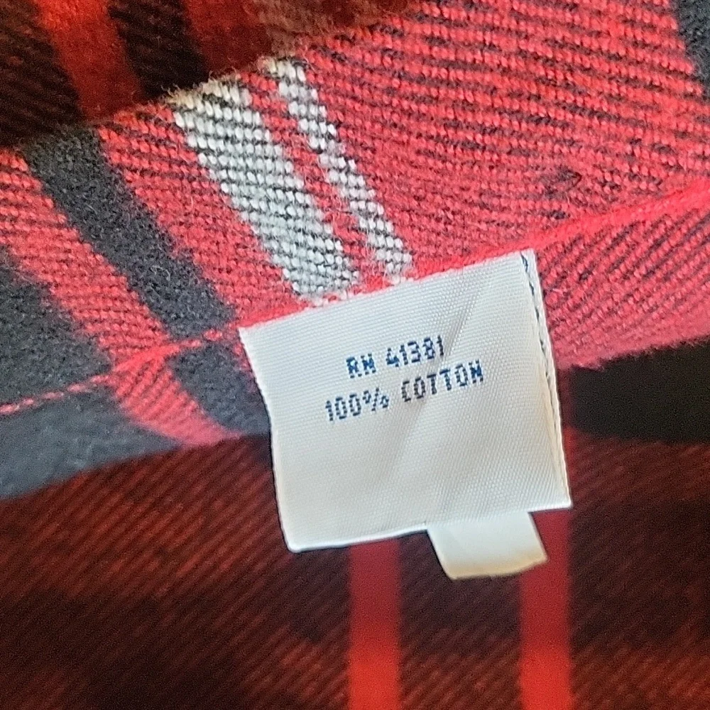 Button down - Picture 2 of 4